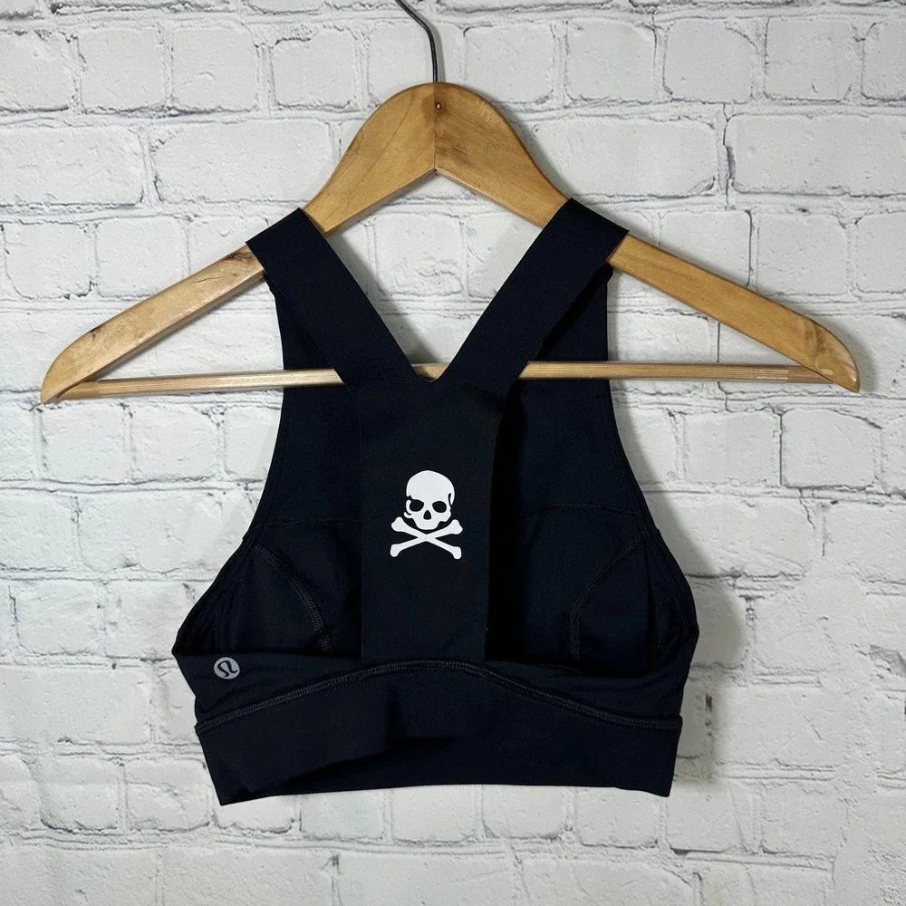 Lululemon SoulCycle High Neck Sports Bra Black Skull Crossbones Size‎ 2 W2AG9S
